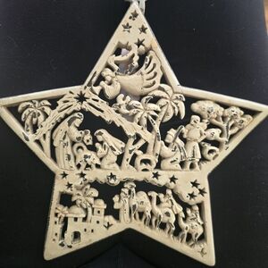 Vintage Metal Nativity Star Ornament 8.5” Distressed Farmhouse Christmas Decor